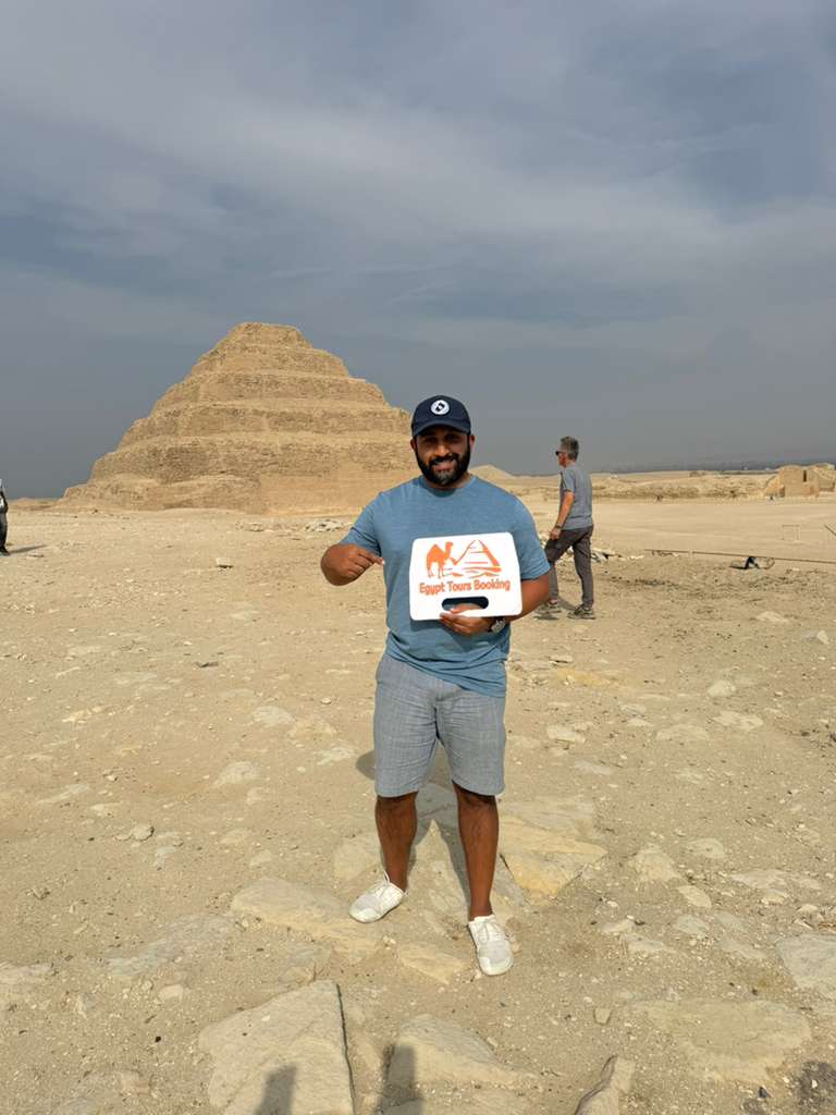 Giza pyramids ,Memphis and Sakkara day tour